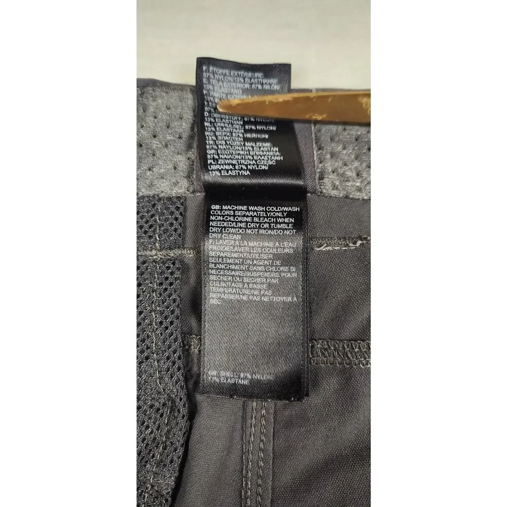 North Face Men's 36 BLK Nylon Activewear Shorts Zip Front